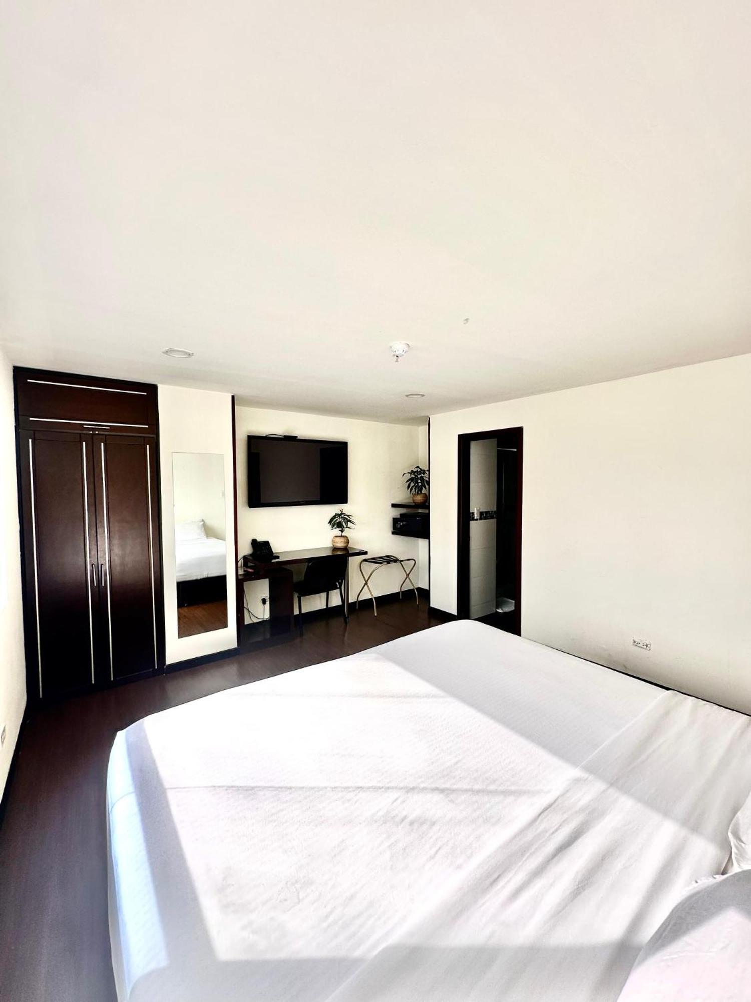 Hotel Sheridan Богота Экстерьер фото